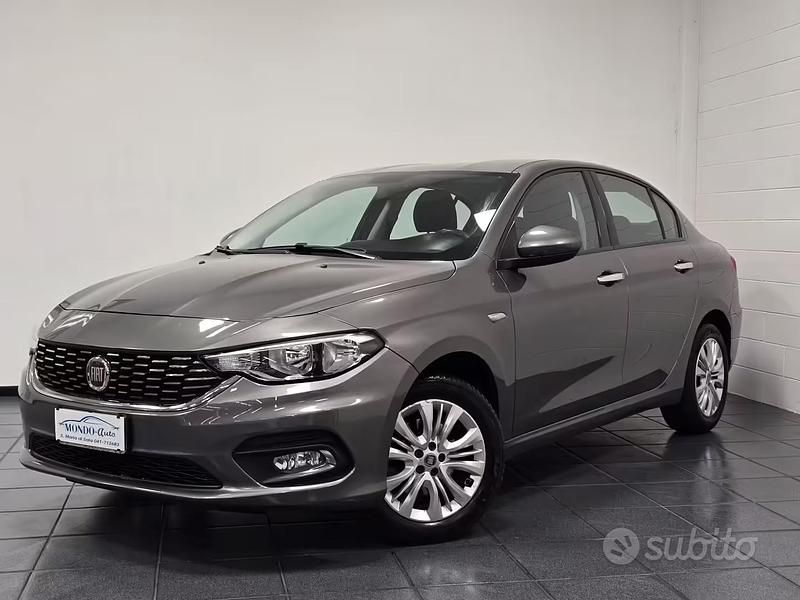 Usata Fiat Tipo Lounge 120 CV (88 kW) 2016 Grigio Berlina