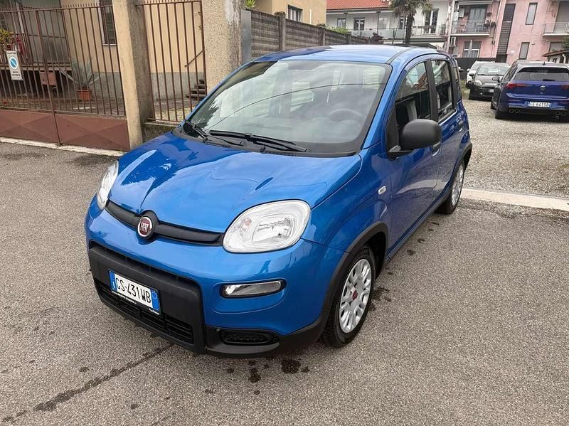 Usata Fiat Panda S 70 CV (51 kW) 2024 Blu/azzurro Utilitaria