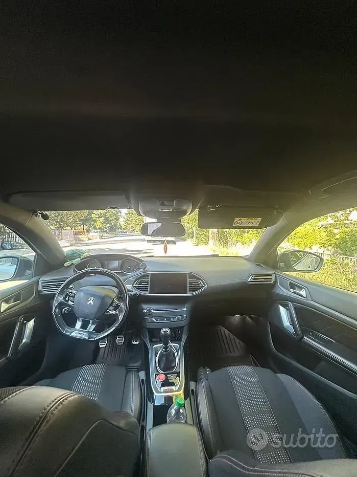 Usata Peugeot 308 GT-line 120 CV (88 kW) 2017 Bianco Berlina