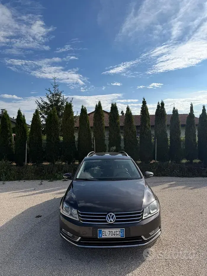 Usata VW Passat Highline 170 CV (125 kW) 2012 Grigio Station wagon
