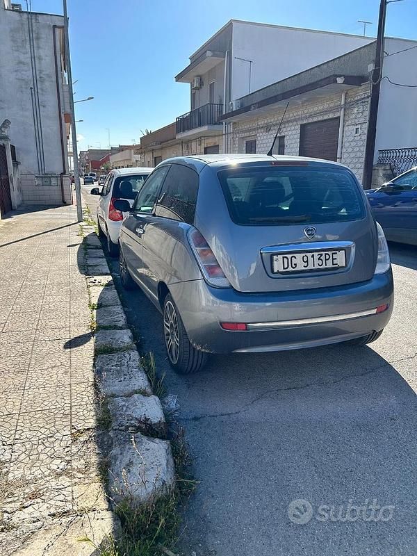 Usata Lancia Ypsilon 2007 Grigio Utilitaria