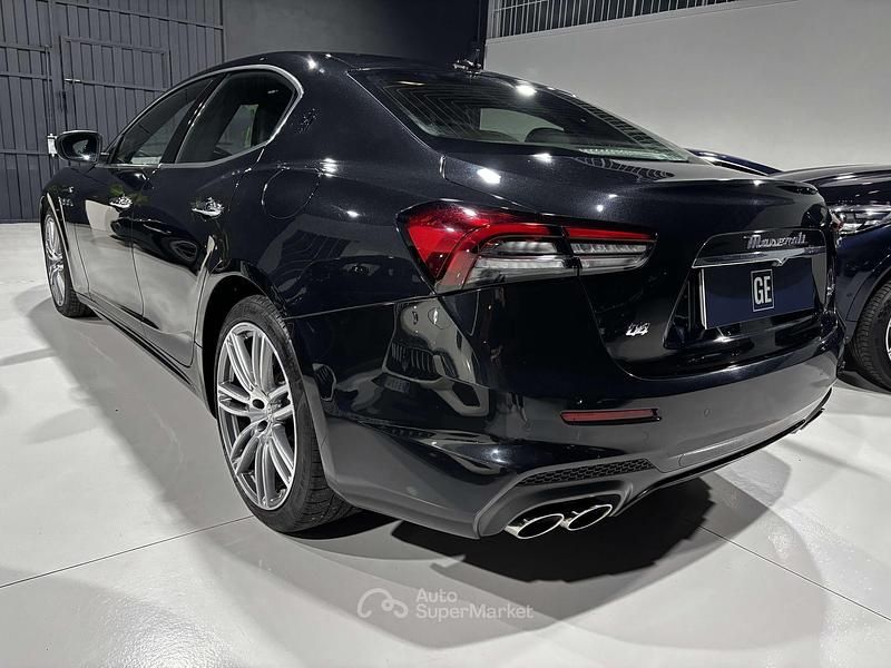 Usata Maserati Ghibli 430 CV (316 kW) 2022 Nero ribelle Berlina