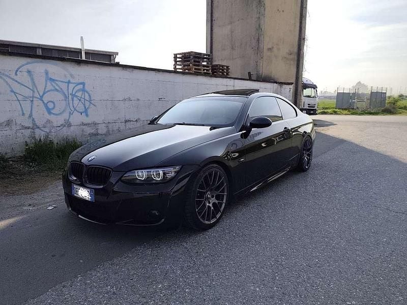 Usata BMW 325 M Sport 218 CV (160 kW) 2007 Nero Coupé