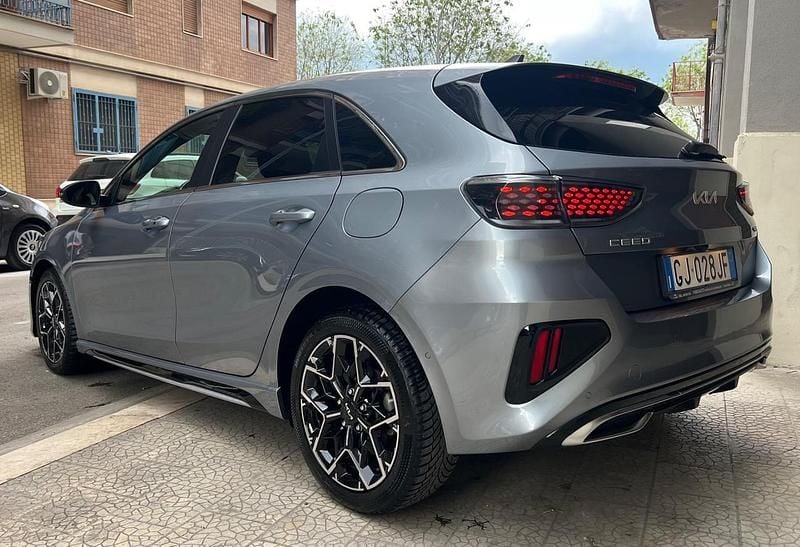 Usata Kia Ceed GT GT-Line 136 CV (100 kW) 2022 Blu Berlina