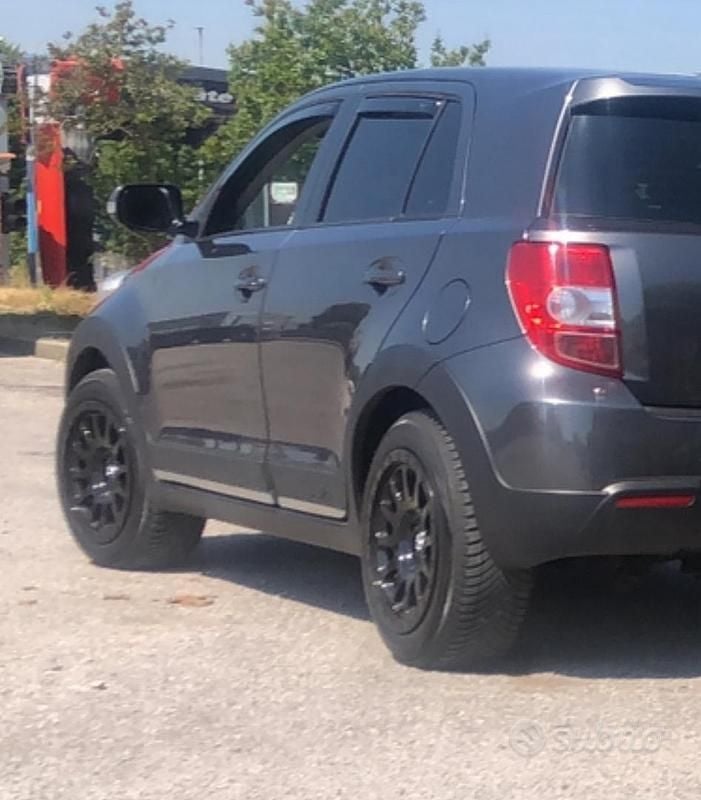 Usata Toyota Urban Cruiser 2010 Grigio Station wagon