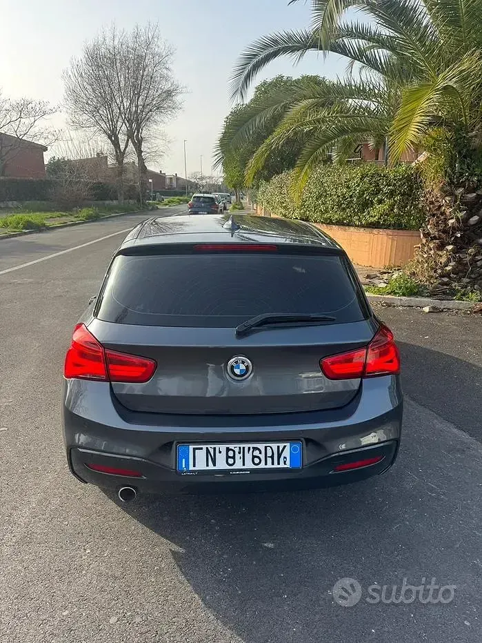 Usata BMW 118 150 CV (110 kW) 2018 Grigio Utilitaria