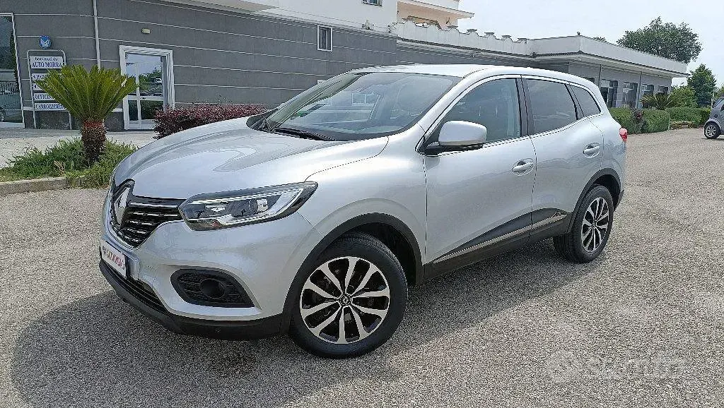 Second-hand Renault Kadjar Techno 116 CP (85 kW) 2022 Gri SUV