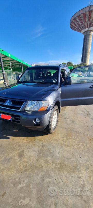 Blu Usata 2005 Mitsubishi Pajero Invite SUV | 8500 € (Buon prezzo) - Immagine 1/4