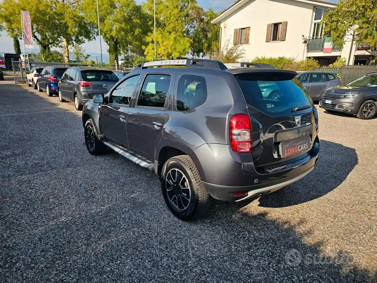 Usata Dacia Duster Urban Explorer 109 CV (80 kW) 2016 Nero SUV