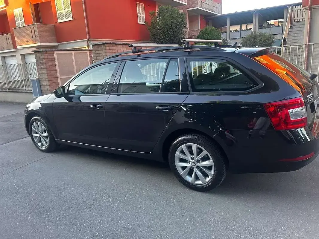 Usata Skoda Octavia Ambition 116 CV (85 kW) 2019 Nero Station wagon