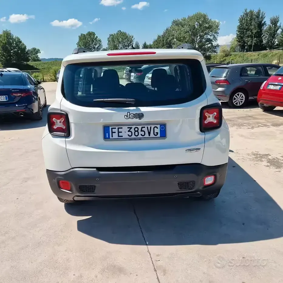 Usata Jeep Renegade 105 CV (77 kW) 2016 Bianco SUV