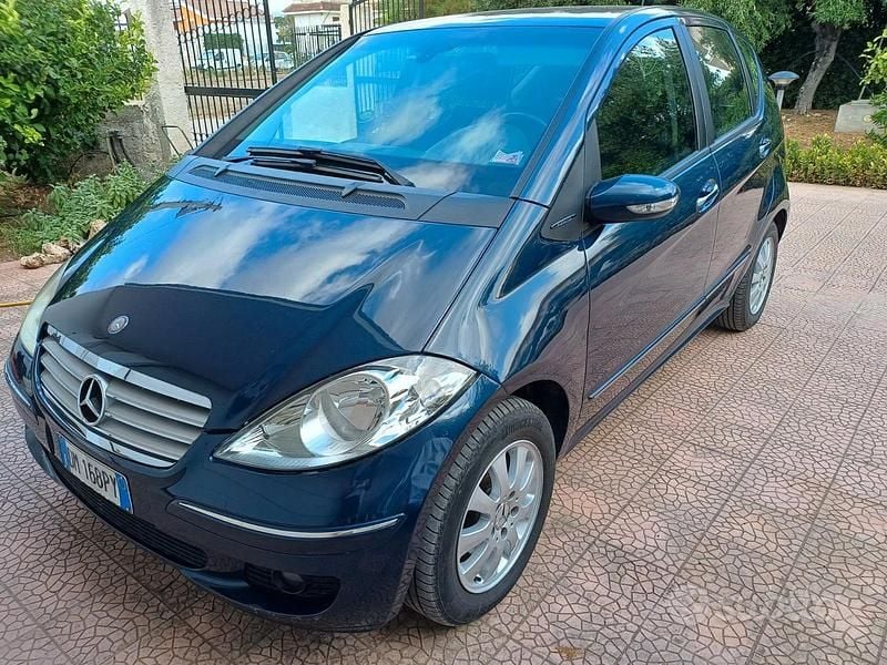 Usata Mercedes 180 2007 Blu Berlina