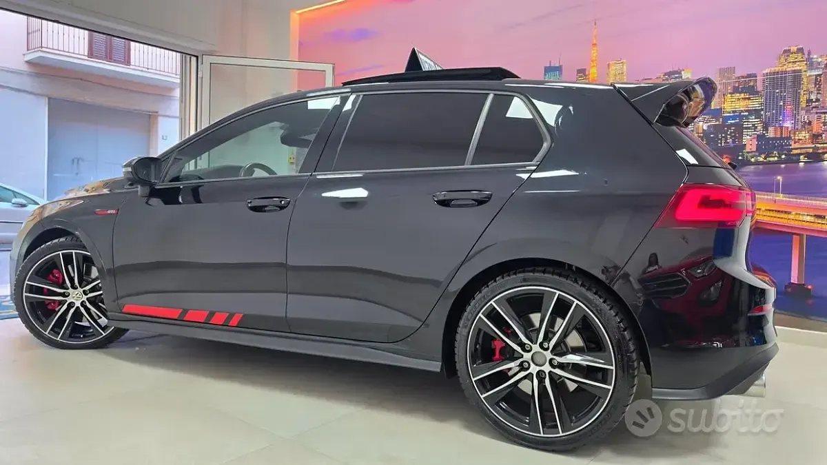 Usata VW Golf VIII GTI 245 CV (180 kW) 2020 Nero Berlina
