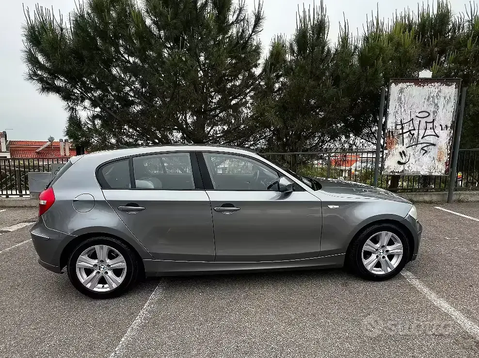 Usata BMW 120 177 CV (130 kW) 2011 Grigio Utilitaria