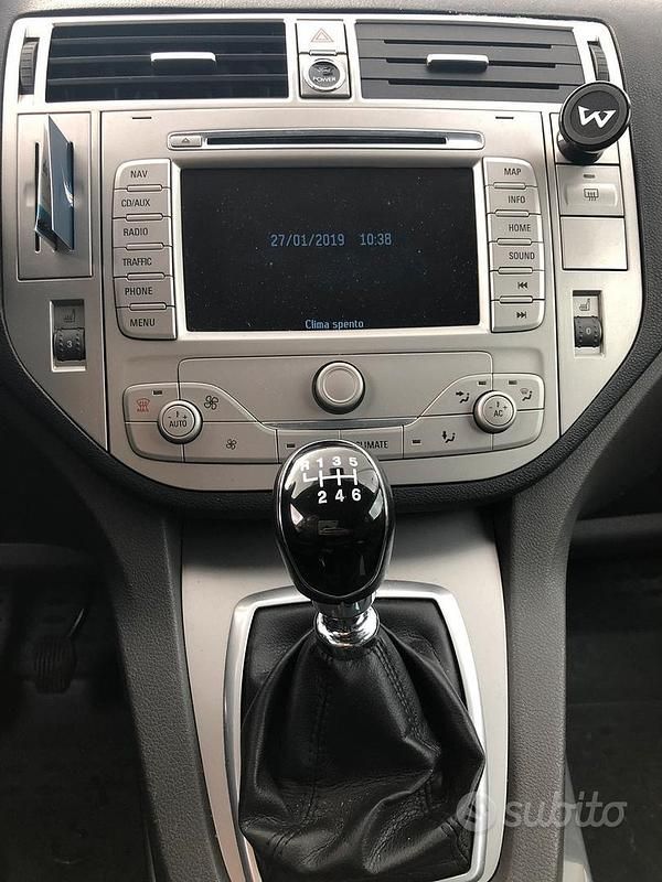 Usata Ford Kuga 163 CV (119 kW) 2012 Bianco SUV