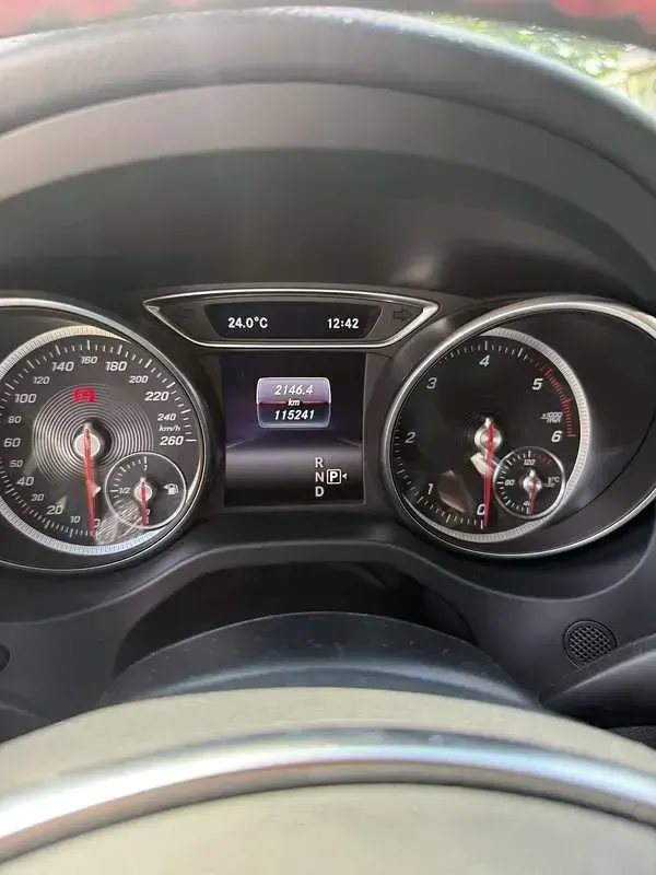 Usado Mercedes CLA200 Premium 136 CV (100 kW) 2018 Berlina