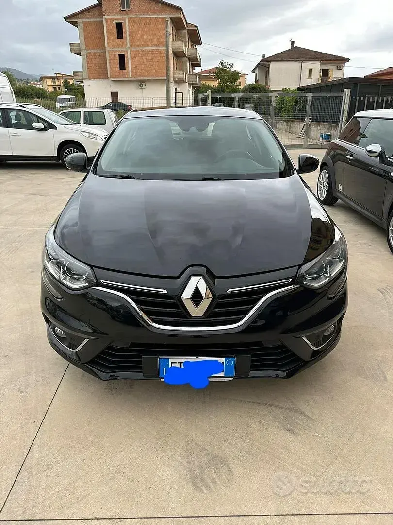 Usata Renault Mégane 116 CV (85 kW) 2018 Nero Berlina
