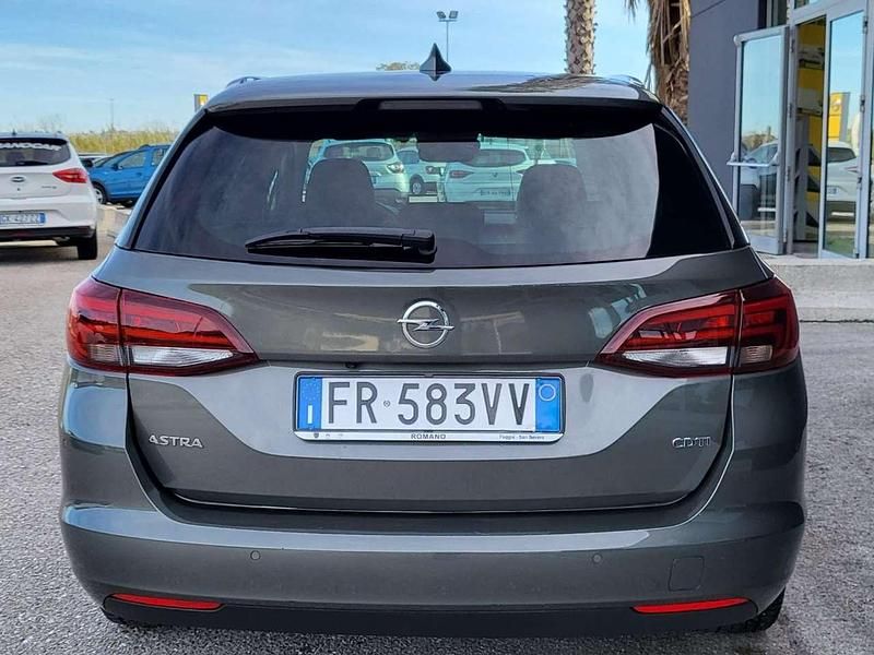 Usata Opel Astra 136 CV (100 kW) 2018 Grigio scuro Station wagon