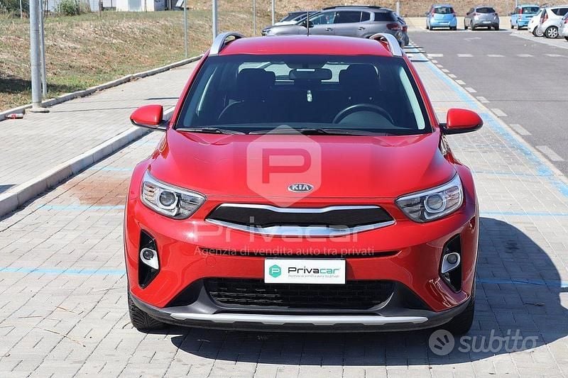 Usata Kia Stonic Style 100 CV (73 kW) 2020 Rosso SUV