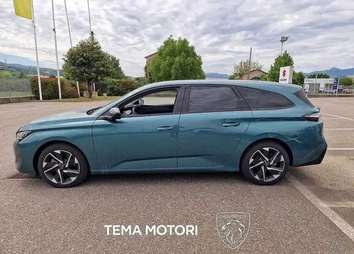 Usata Peugeot 308 SW Allure 2023 Blu Station wagon