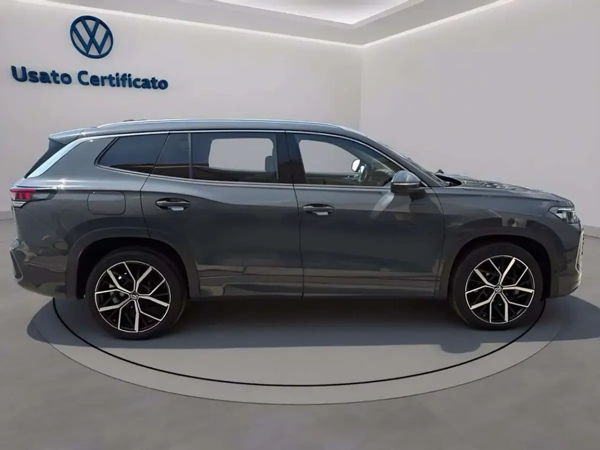 Usata VW Tayron Elegance 150 CV (110 kW) 2025 Dolphin grey metallizzato SUV