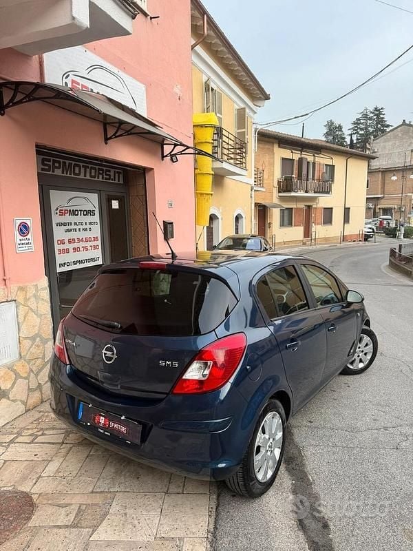 Usata Opel Corsa 86 CV (63 kW) 2012 Blu/azzurro Utilitaria