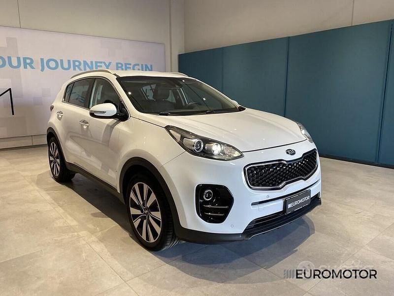 Usata Kia Sportage Style 141 CV (103 kW) 2017 Bianco SUV