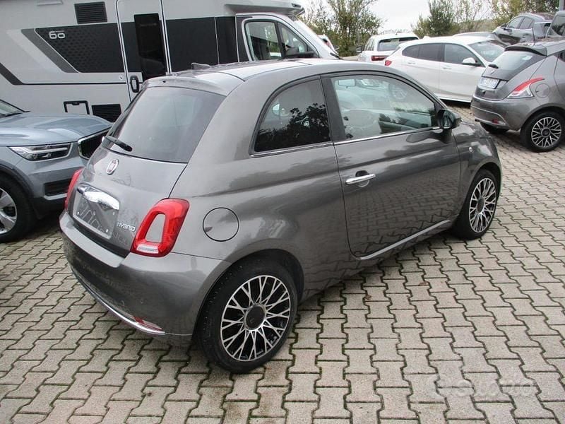 Usado Fiat 500 Dolcevita 70 CV (51 kW) 2023 Gris Utilitario