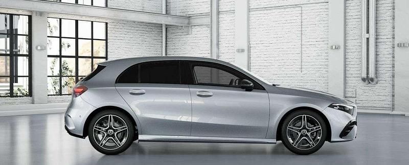 Nuova Mercedes A200 150 CV (110 kW) 2026 Argento hightech