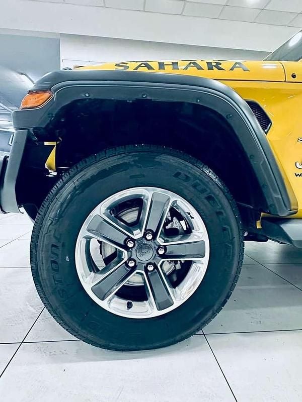 Usata Jeep Wrangler Sahara 200 CV (147 kW) 2021 Hellayella SUV