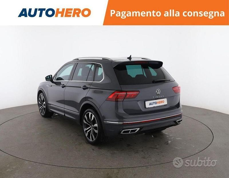 Usata VW Tiguan R-line 200 CV (147 kW) 2021 Grigio SUV