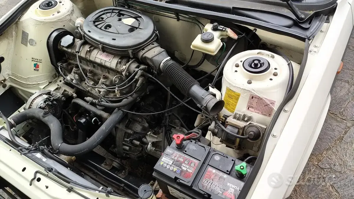 Usata Renault 21 88 CV (64 kW) 1988 Bianco Station wagon