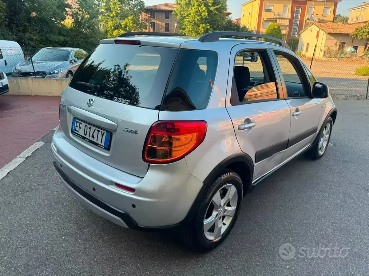 Usata Suzuki SX4 112 CV (82 kW) 2011 Grigio Station wagon