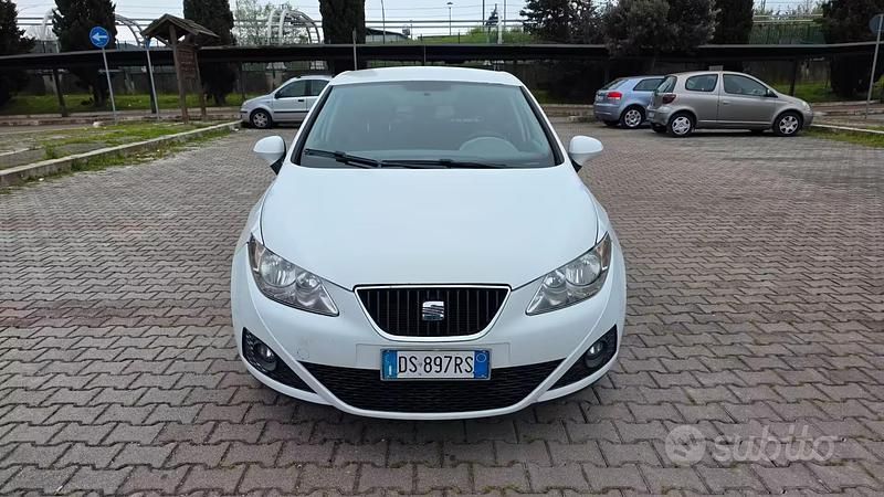 Usata Seat Ibiza Style 70 CV (51 kW) 2008 Bianco Berlina