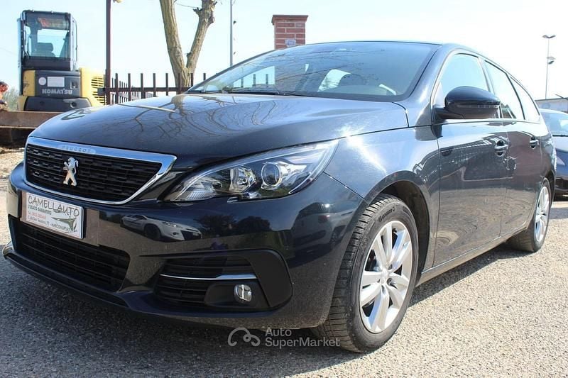 Blu Usata 2018 Peugeot 308 Station wagon | 11.700 € (Buon prezzo) - Immagine 1/4