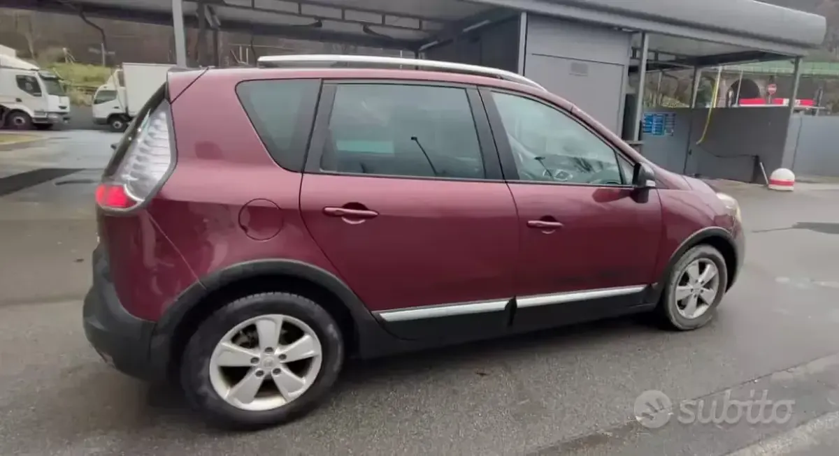 Usata Renault Scénic III 131 CV (96 kW) 2014 Monovolume