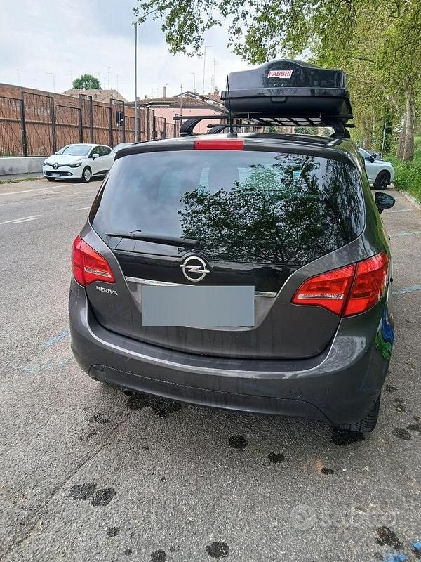Usata Opel Meriva 2010 Grigio Monovolume