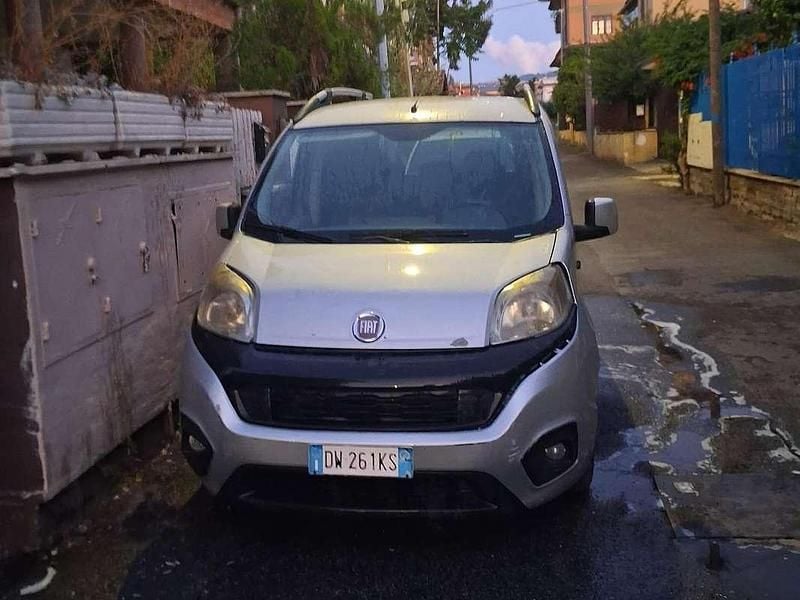 Usata Fiat Qubo Trekking 90 CV (66 kW) 2008 Grigio Monovolume