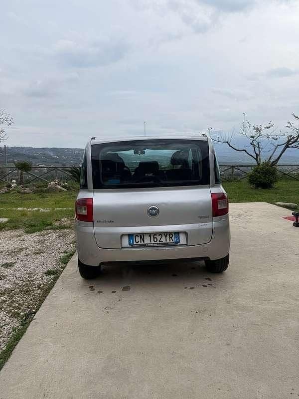 Usata Fiat Multipla 95 CV (69 kW) 2002 Monovolume