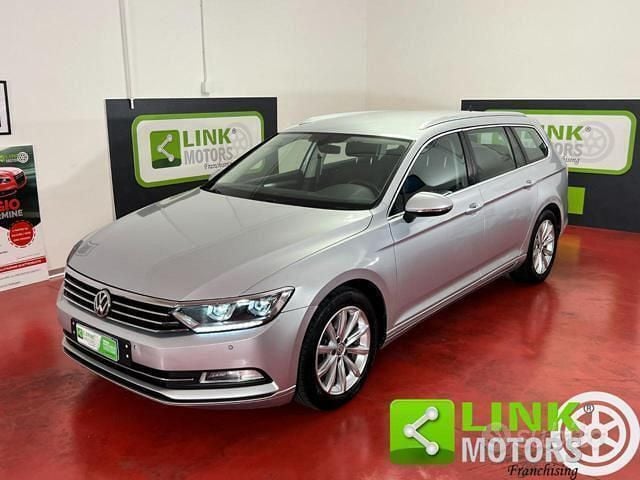 Grigio Usata 2016 VW Passat Comfortline Station wagon | 12.990 € (Buon prezzo) - Immagine 1/4