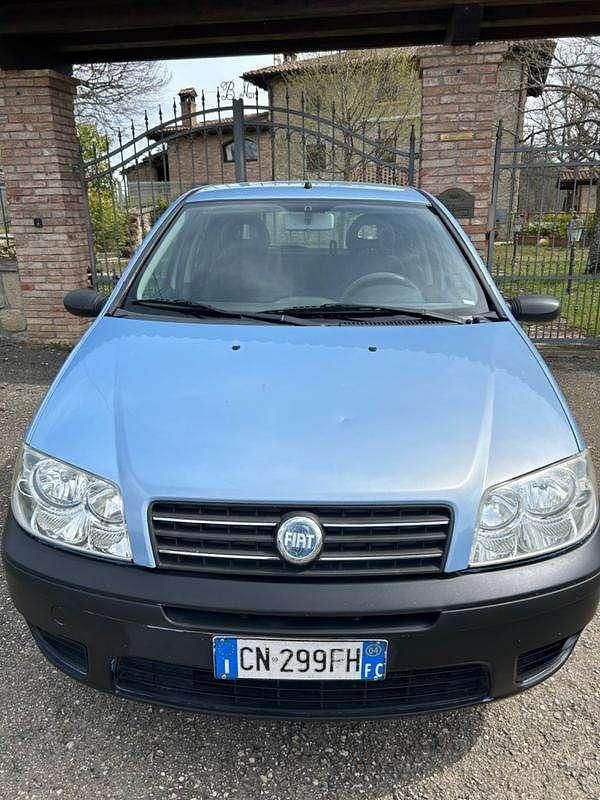 Usata Fiat Punto Active 60 CV (44 kW) 2004 Blu/azzurro Berlina