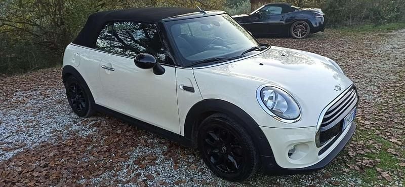 Usata Mini Cooper Cabriolet 136 CV (100 kW) 2017 Cabrio