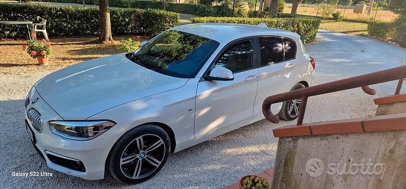 Usata BMW 120 Sport Line 190 CV (139 kW) 2015 Bianco Utilitaria