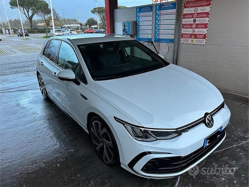 Bianco Usata 2021 VW Golf R-line Berlina | 19.500 € (Buon prezzo) - Immagine 1/4