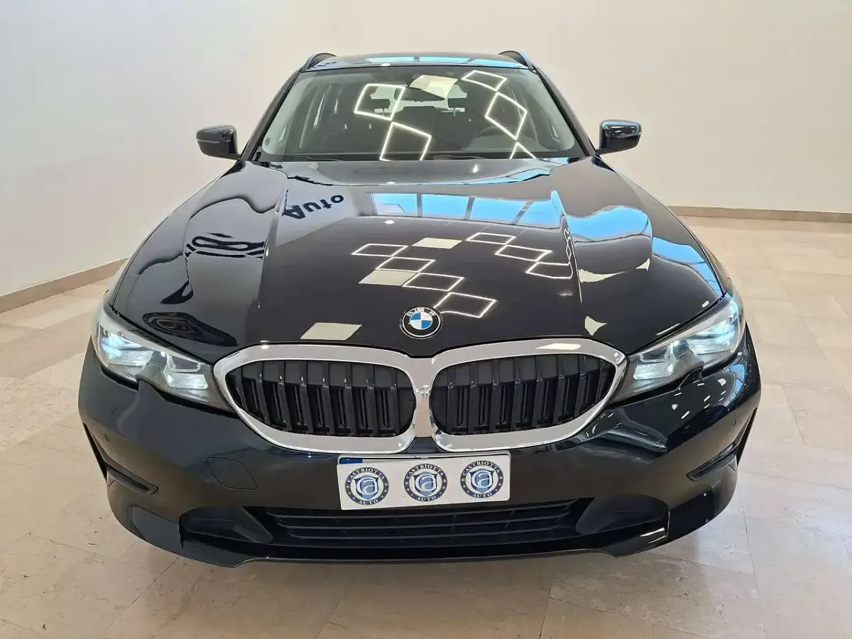 Usata BMW 320 Advantage 190 CV (139 kW) 2020 Nero Station wagon