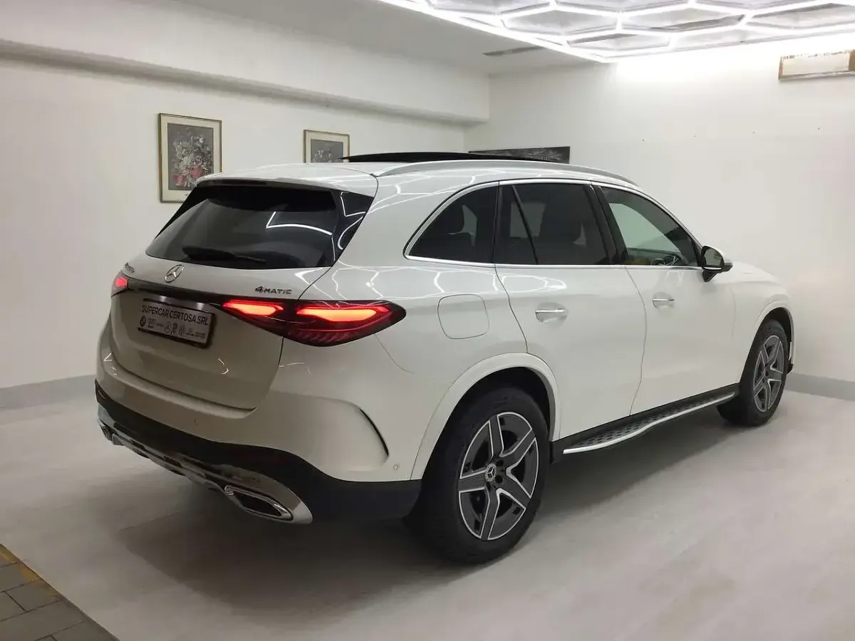 Usata Mercedes GLC300 AMG Line Premium Plus 269 CV (197 kW) 2023 Bianco SUV