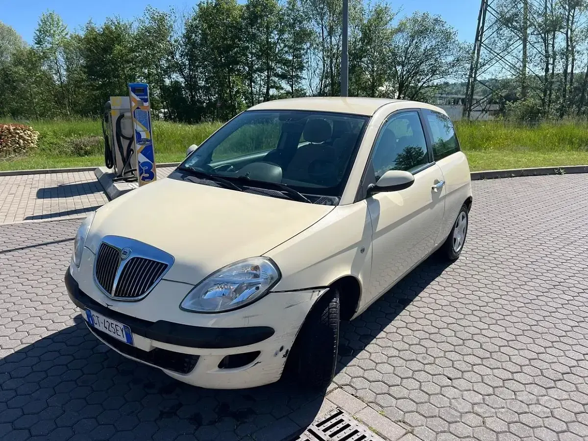 Gebraucht Lancia Ypsilon 60 PS (44 kW) 2005 Gelb Kleinwagen