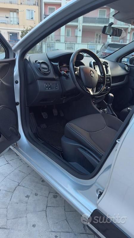 Usata Renault Clio IV 75 CV (55 kW) 2016 Grigio Utilitaria