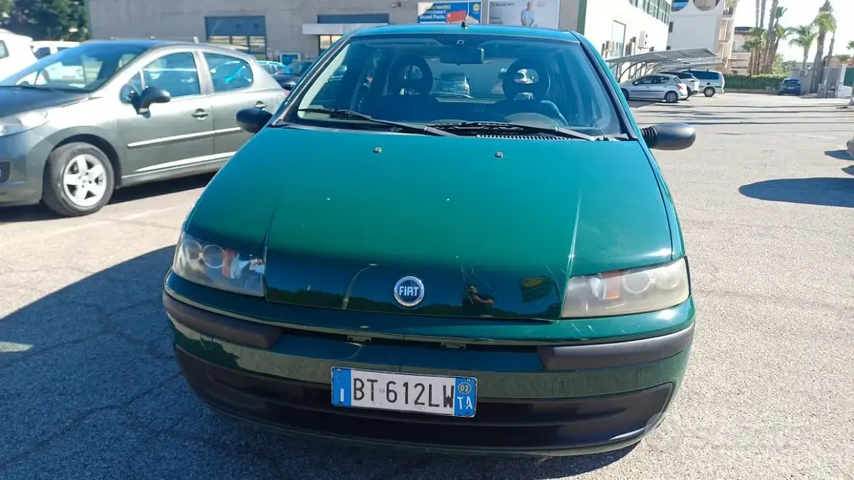 Usata Fiat Punto 60 CV (44 kW) 2002 Verde Utilitaria