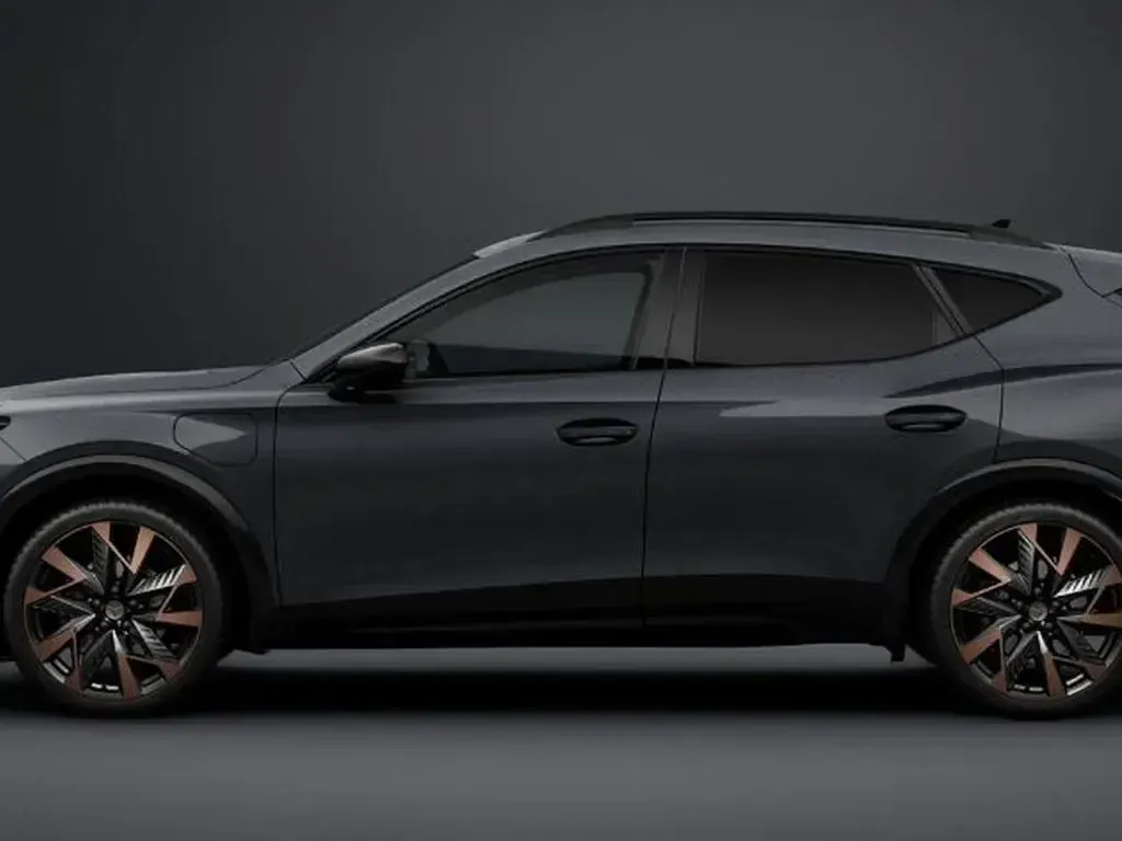 Nuova Cupra Formentor 204 CV (150 kW) 2026 Vari colori pastello SUV